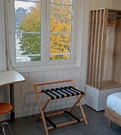 Sirius - Sils Apartament *