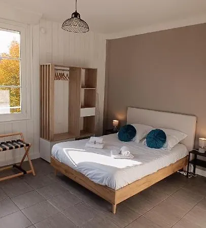 Sirius - Sils Apartament Caen