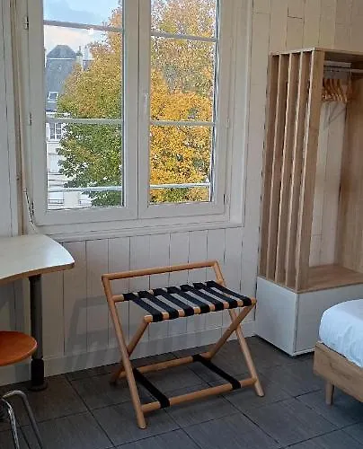 Sirius - Sils Apartament *